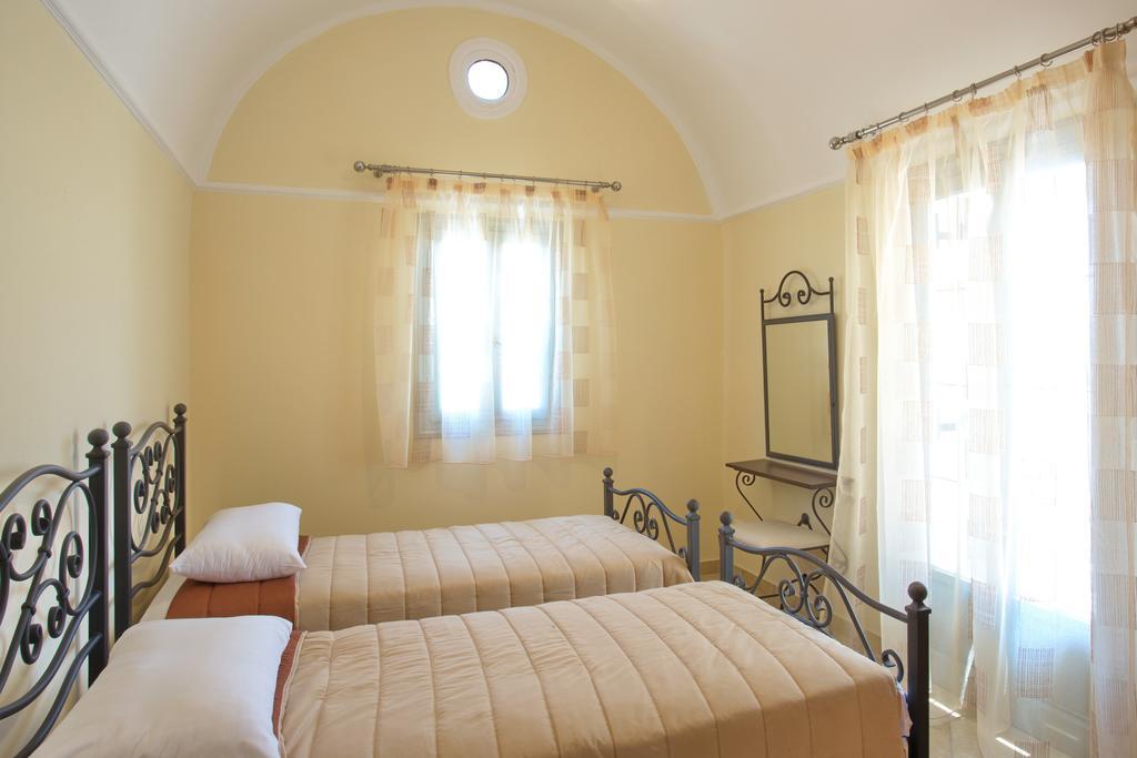 Villa Serene Kamári Dış mekan fotoğraf